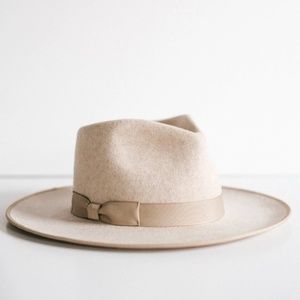 BRAND NEW/NEVER WORN GIGI PIP Monroe Hat | Oatmeal